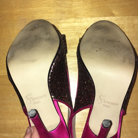 Flounce Sparkly Bow Heels! - Picture 5 of 6